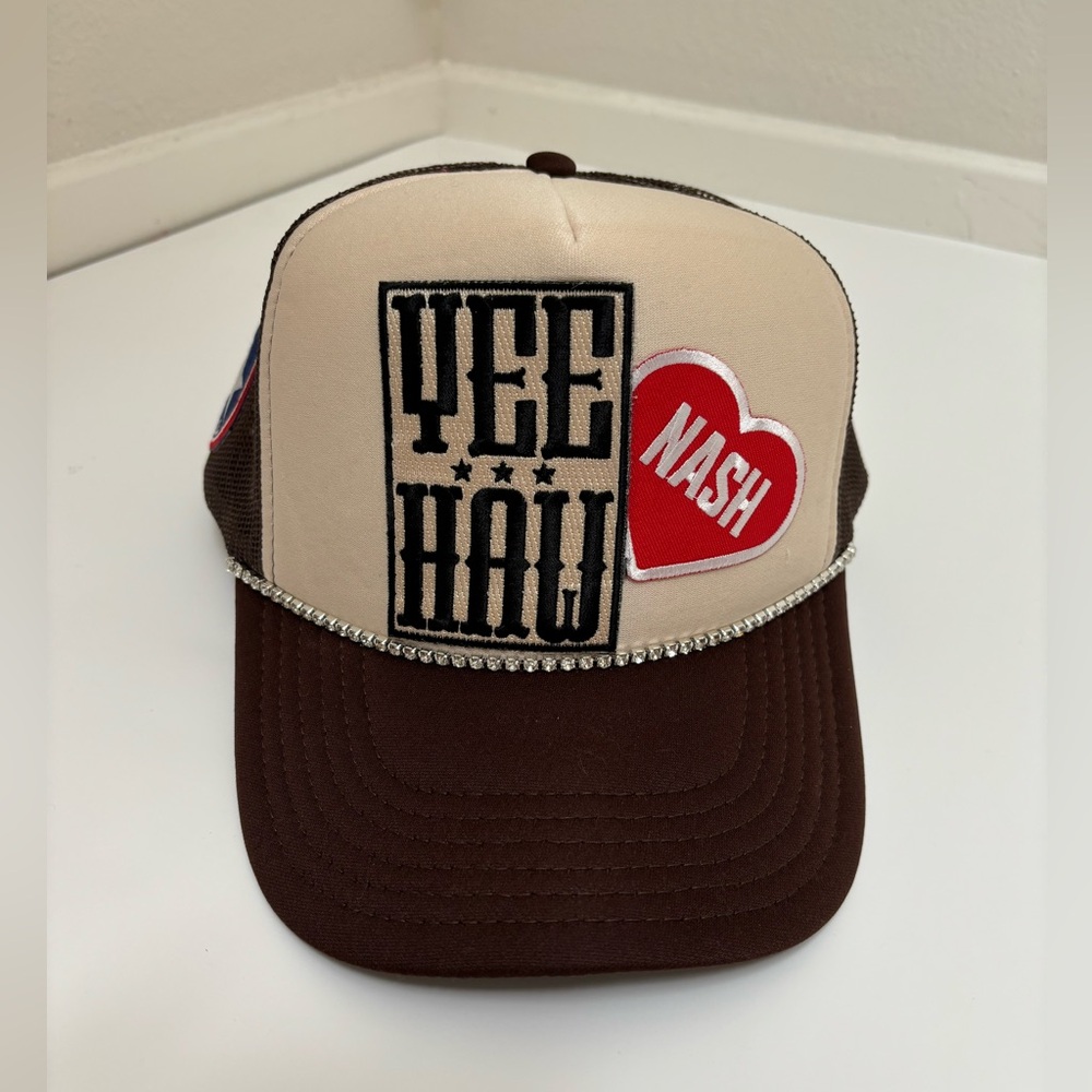 YEE HAW Nash Rhinestone Trim Two-Tone Trucker Hat